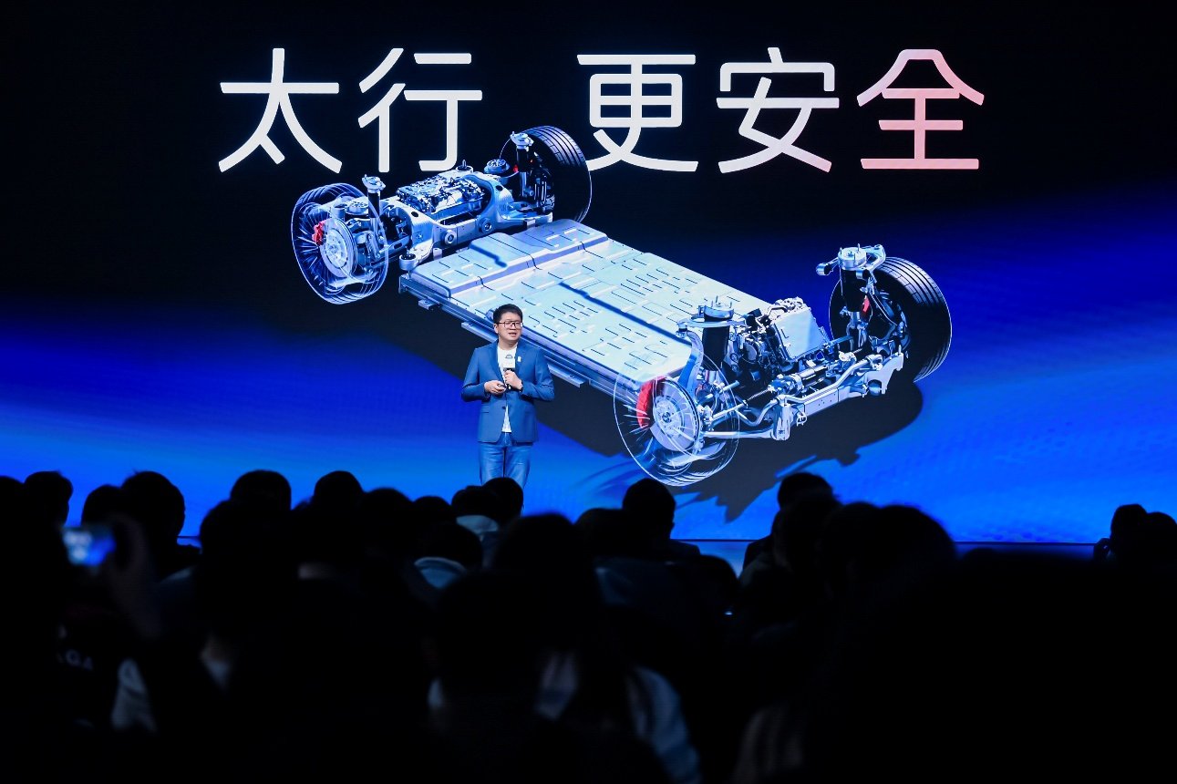阿维塔太行智控2.0：重建新能源汽车马力与安全的平衡