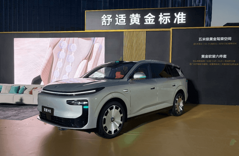 东风奕派M8上市16.58万起:黄金标准立尺,选6座要看“谁更值”