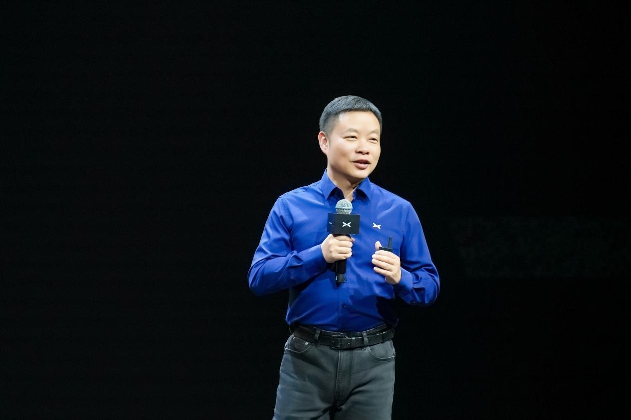 小鹏G9L全球首秀预售25.98万起，黄金大五座旗舰登场