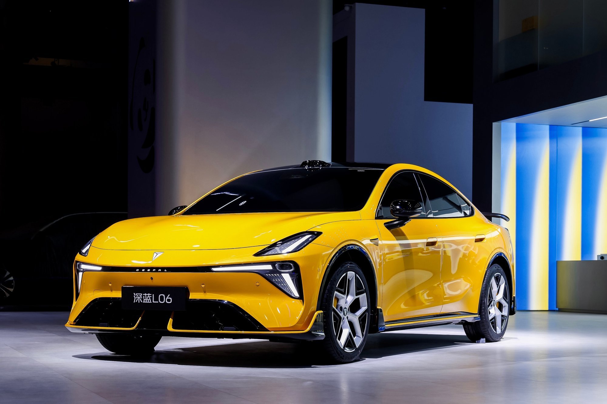 2026成都车展全新深蓝G318上市19.68万起,深蓝L06全新特别版首秀