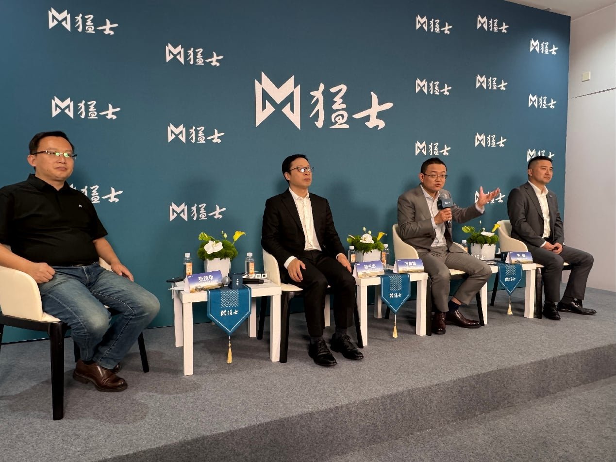 猛士X700，把越野做成了一件谁都能干的事